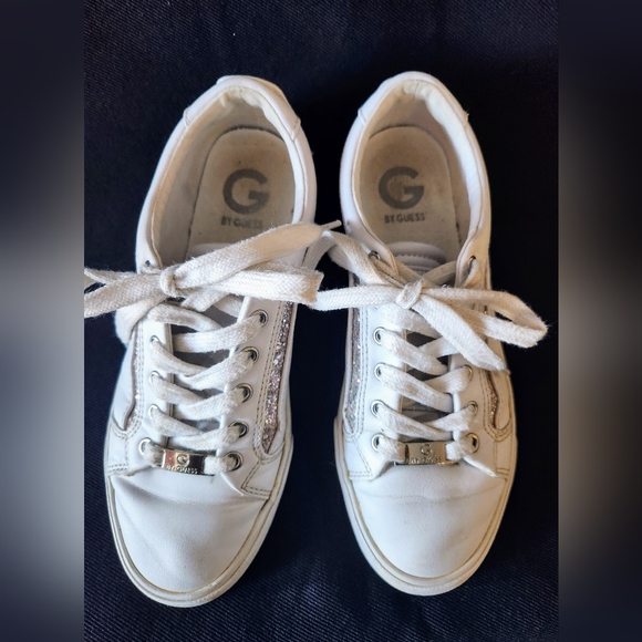 GUESS shoes - Picture 3 of 5